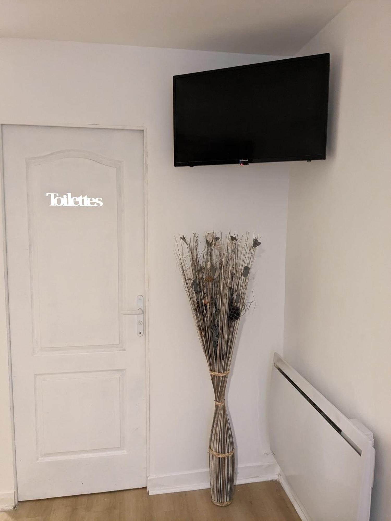 A 7 Minutes De L'Aeroport Cdg 1 Bed & Breakfast Thieux  Exterior photo
